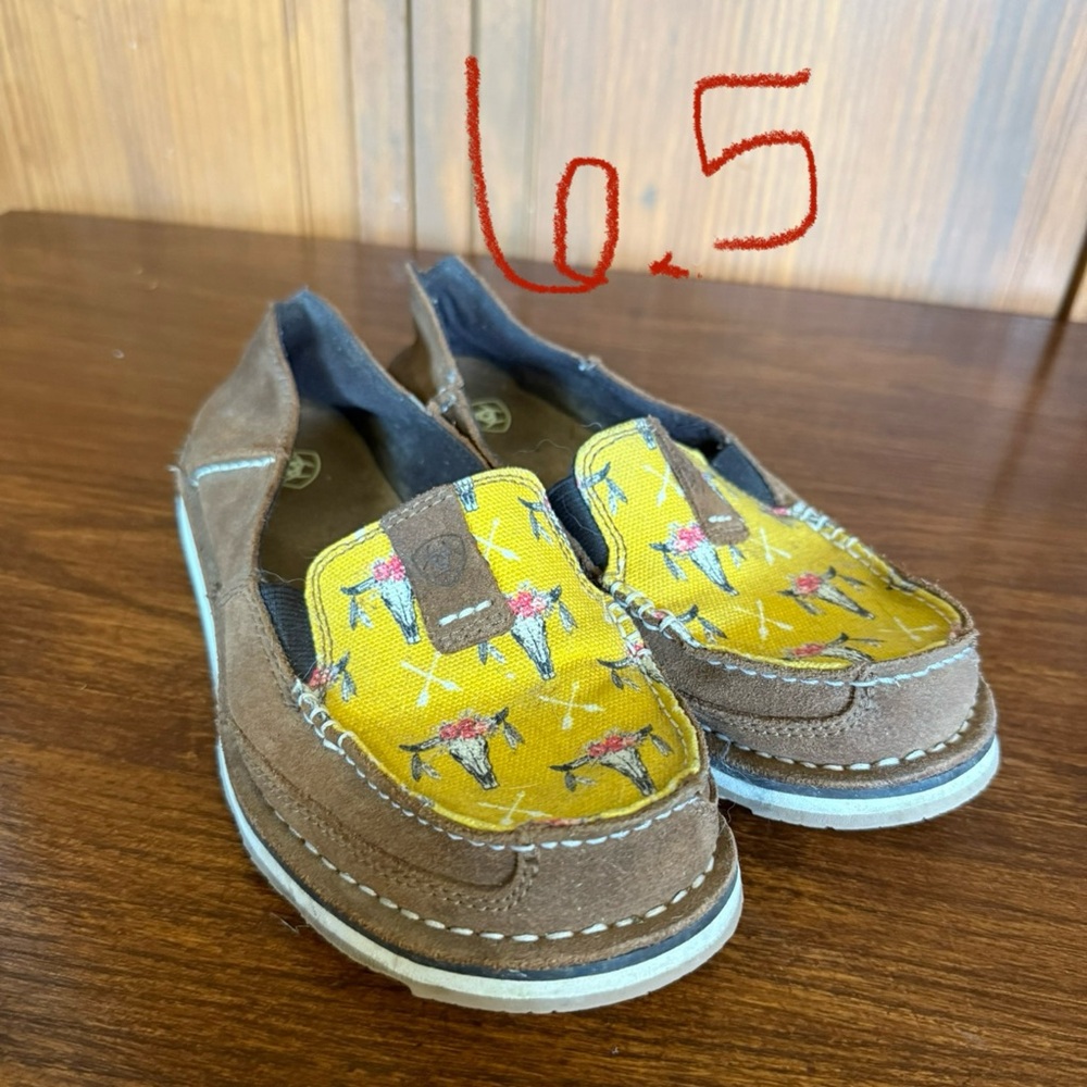 Ariat slip on shoes